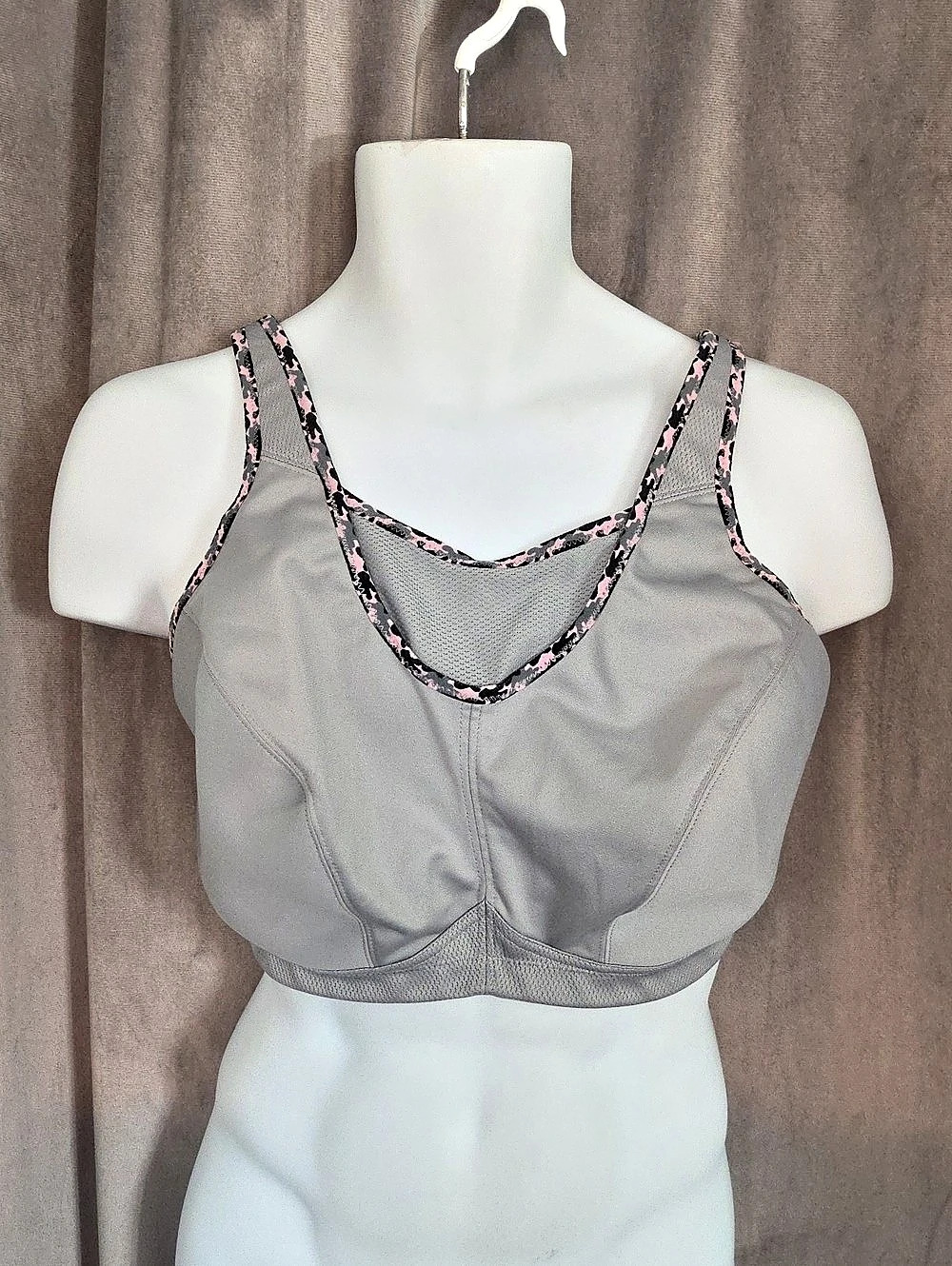 Glamorise No-Bounce Camisole Sports Bra Gray & Pink 40G